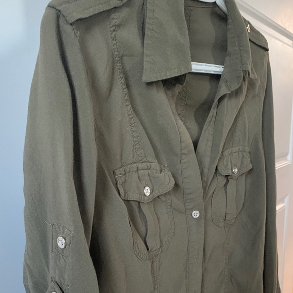 Women’s blouse - Picture 1 of 3